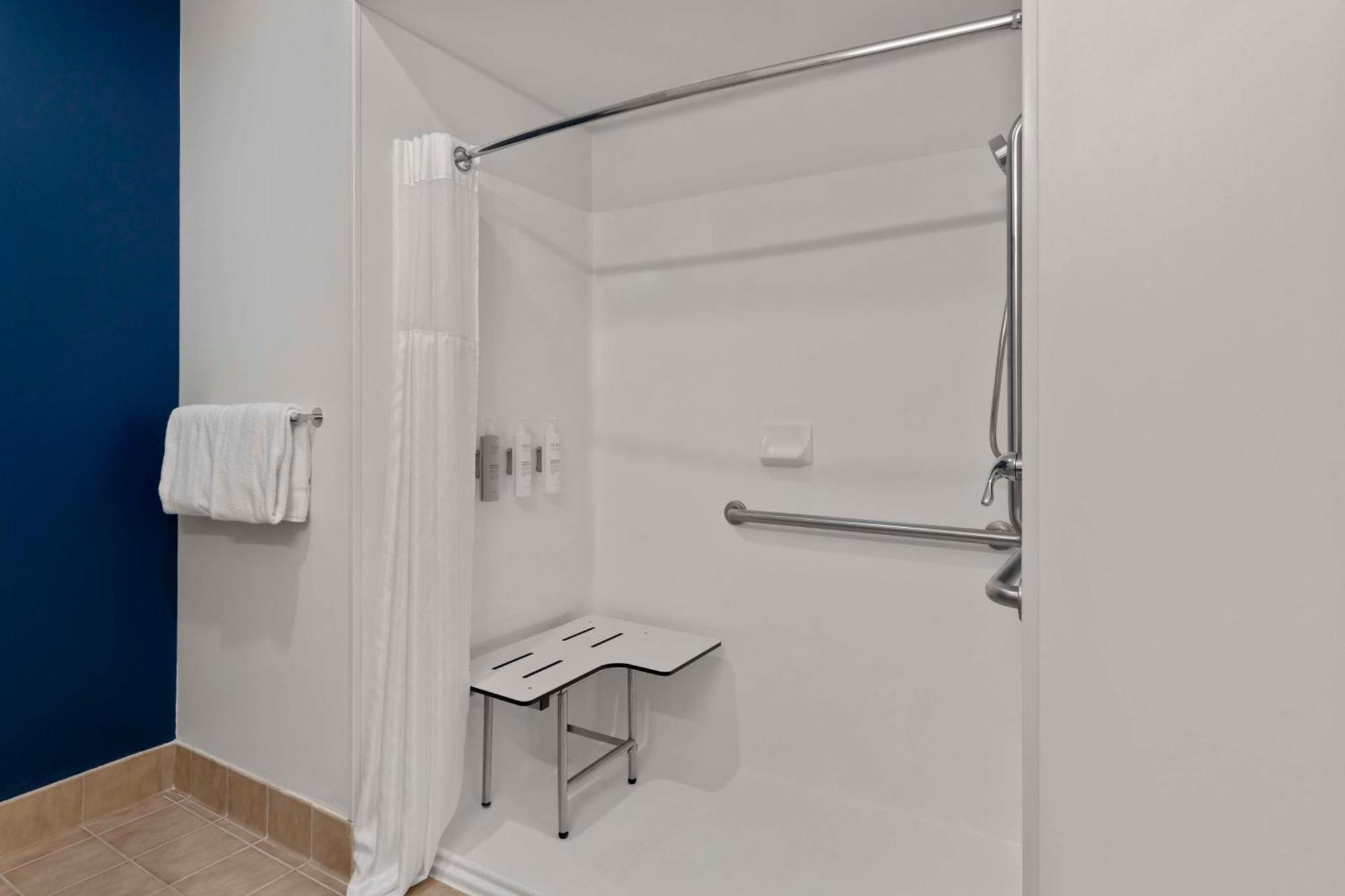 Spark By Hilton Newcomerstown Экстерьер фото