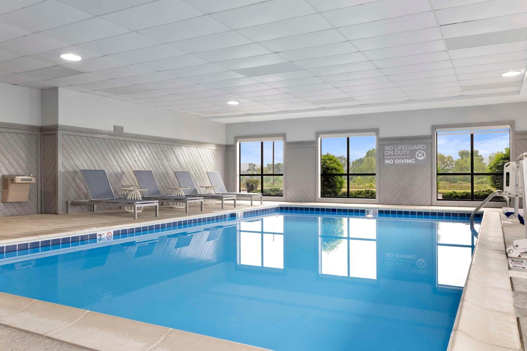 Spark By Hilton Newcomerstown Экстерьер фото